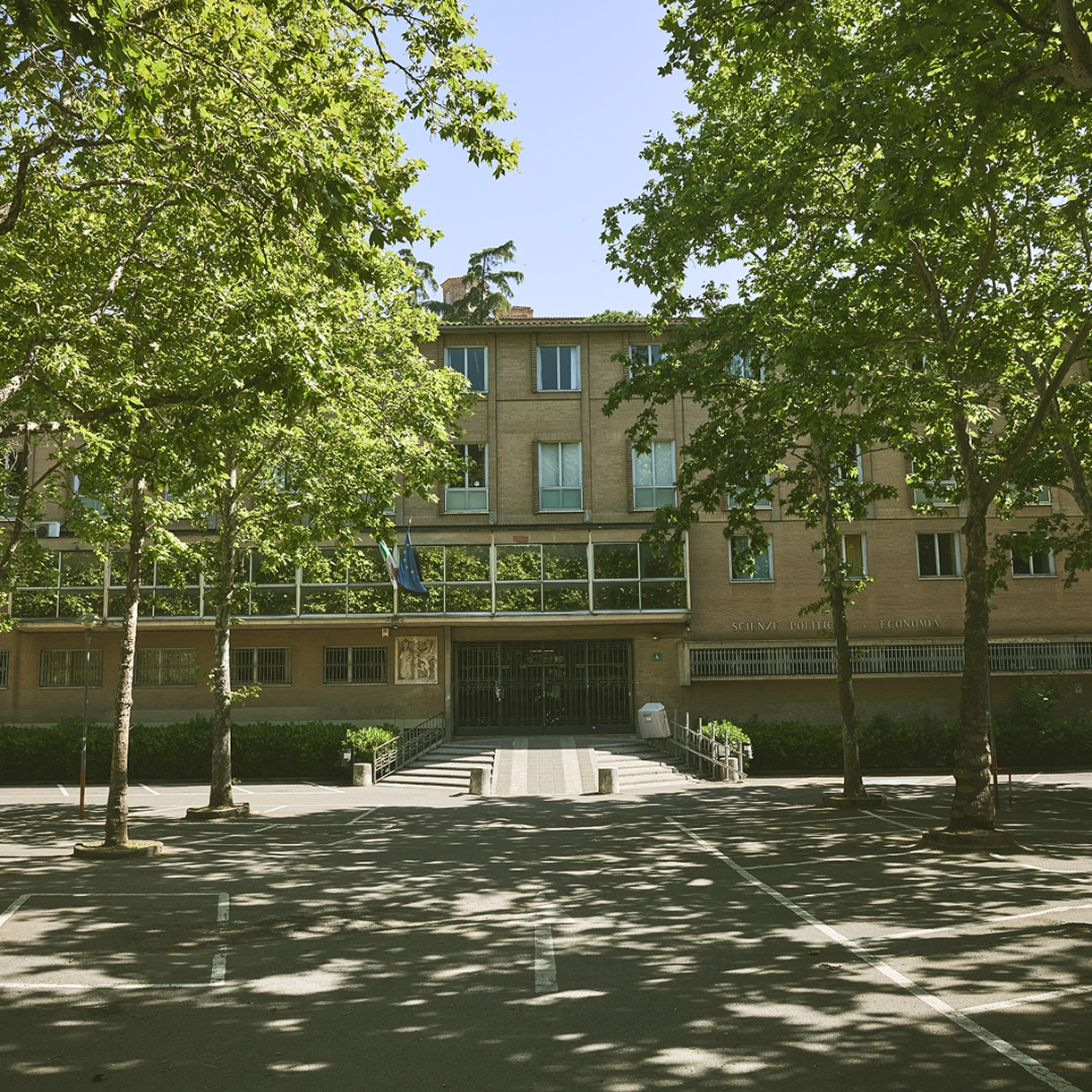 Via Pascoli parking area, Perugia